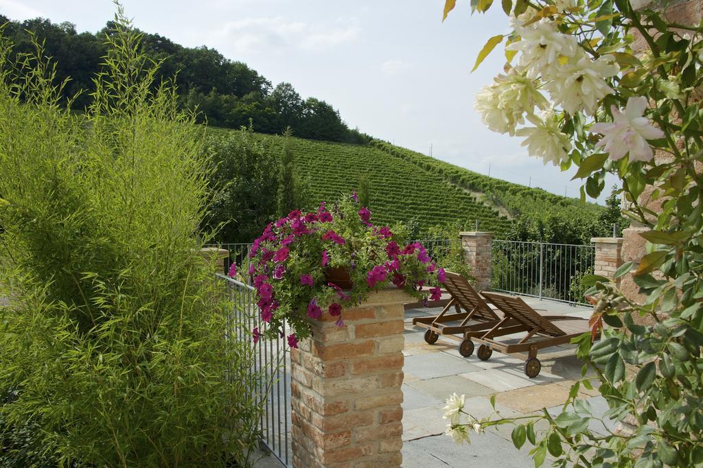 Agriturismo Tre Stelle Barbaresco Eksteriør billede