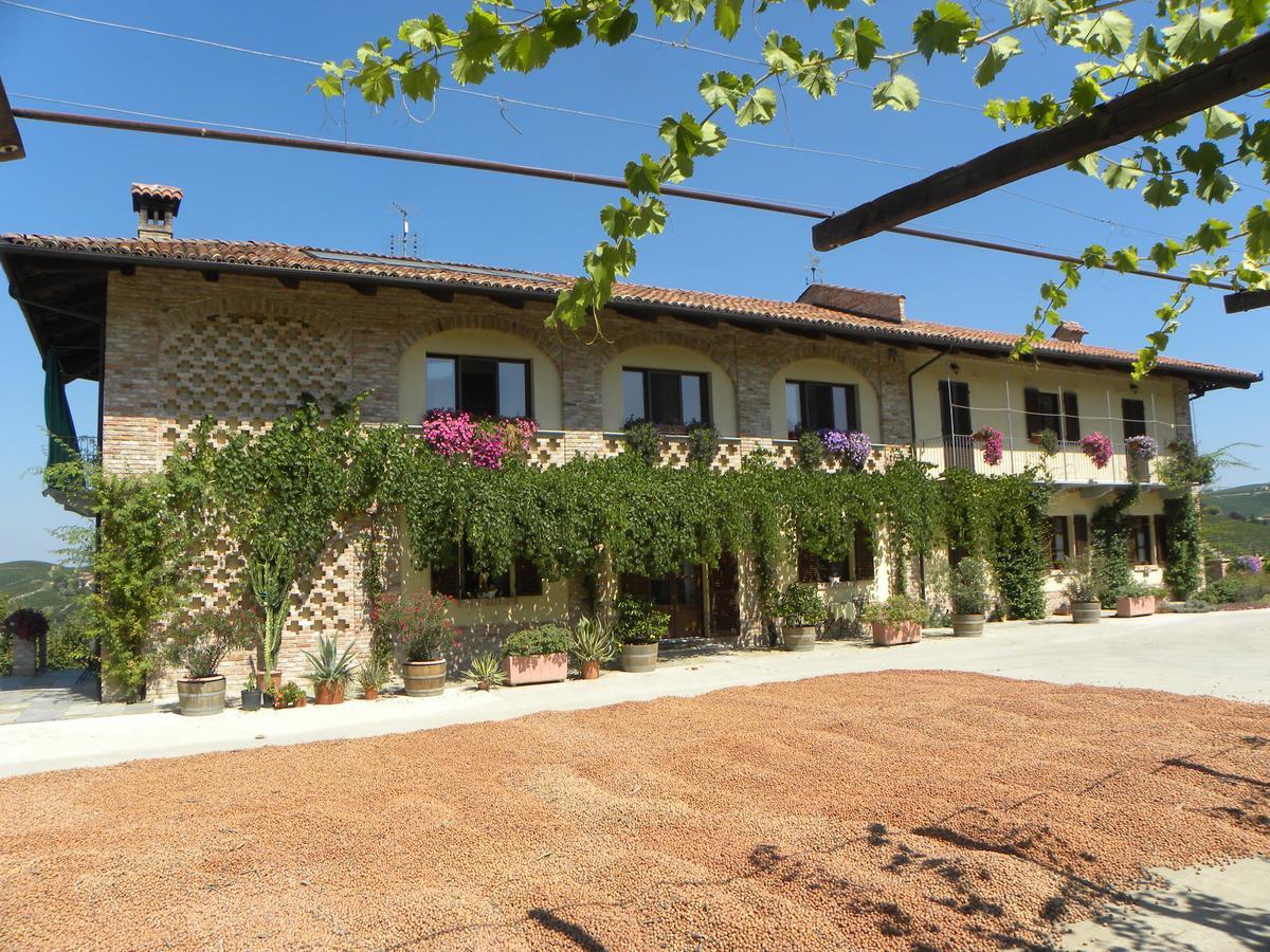 Agriturismo Tre Stelle Barbaresco Eksteriør billede